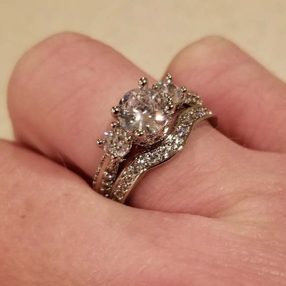 Jewelry - New S925 SP White Sapphire Set! Sizes 7, & 8!